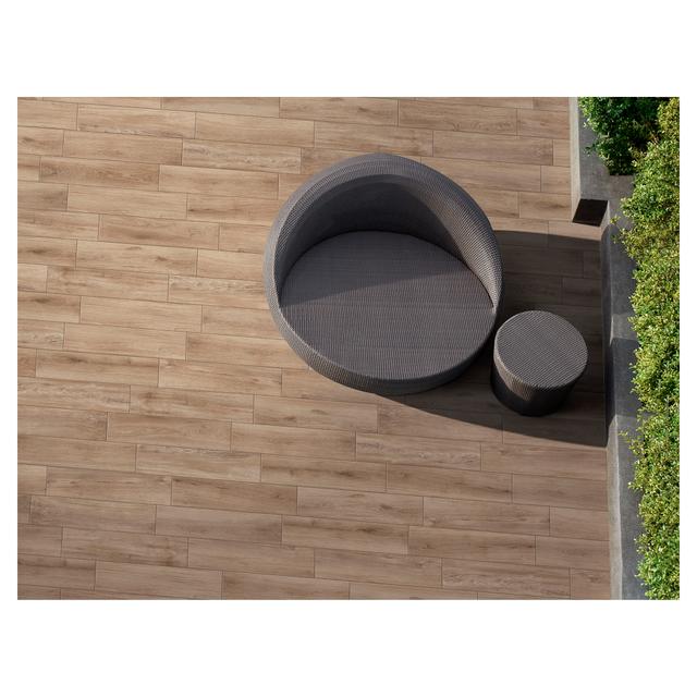 PAVIMENTO ESTERNO CLASS BEIGE GRIP R11 15x60x0,8 cm PEI 4 R11 GRES PORCELLANATO | Tecnomat PAVIMENTO ESTERNO CLASS BEIGE GRIP R11 15x60x0,8 cm PEI 4 R11 GRES PORCELLANATO | Tecnomat